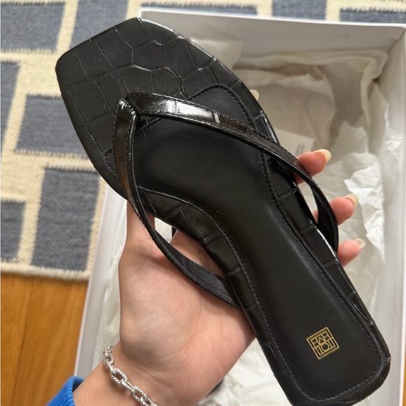 New Black Toteme Women's Croc Sandals Shoes - Picture 3 of 6